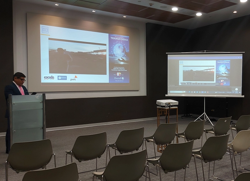 alquiler de proyector y pantalla