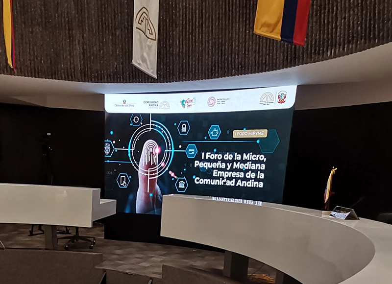 renta de pantallas publicitarias